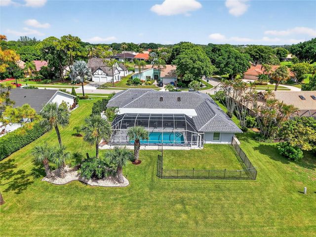 10182 Boca Woods Lane, Boca Raton, FL 33428