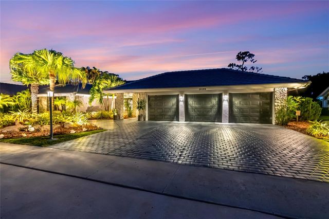 10182 Boca Woods Lane, Boca Raton, FL 33428