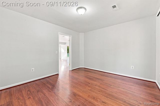 3201 Lynhurst Court, Rochester, MI 48306