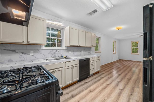 212 Bayard Street, Hot Springs, AR 71901