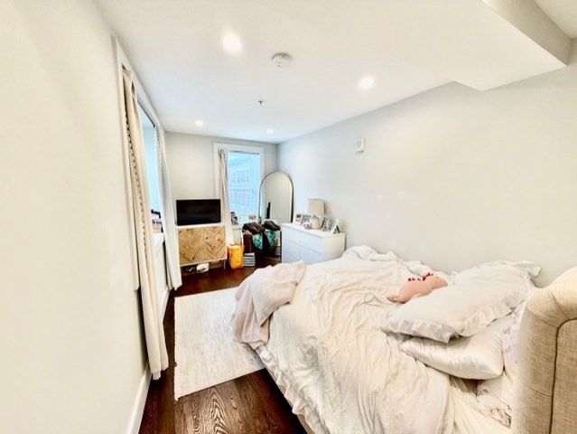 366 Hanover 2, Boston, MA 02113