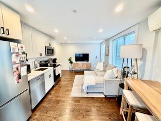 366 Hanover 2, Boston, MA 02113