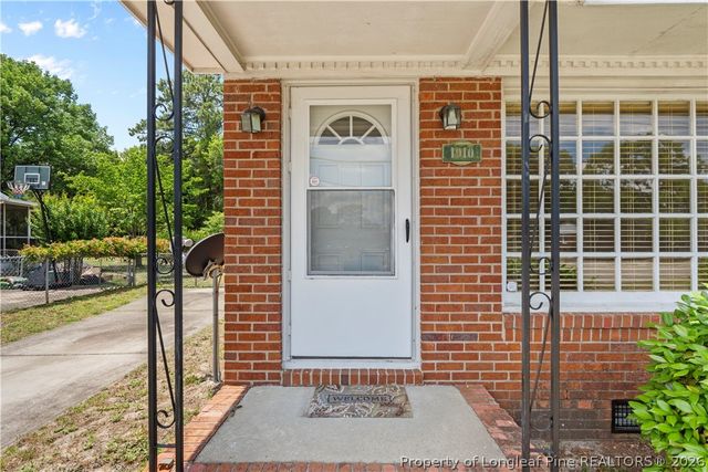 1910 Ireland Drive, Fayetteville, NC 28304