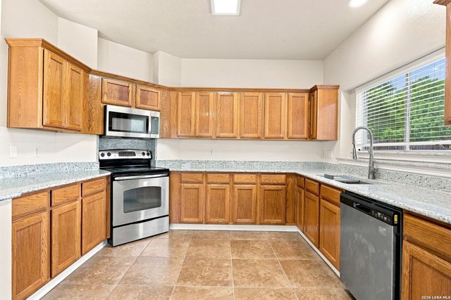 3803 COVE MEADOW DR, San Antonio, TX 78247