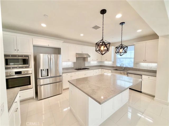 110 Briar Rose, Irvine, CA 92618