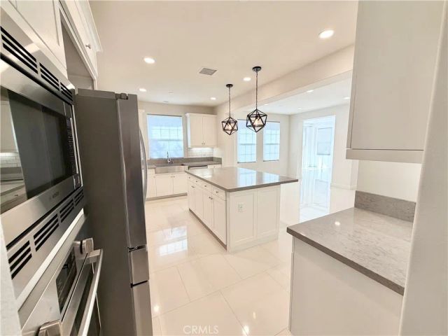 110 Briar Rose, Irvine, CA 92618