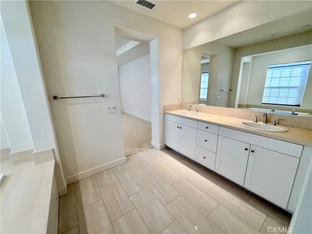 110 Briar Rose, Irvine, CA 92618