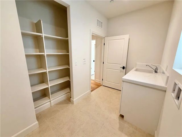 110 Briar Rose, Irvine, CA 92618