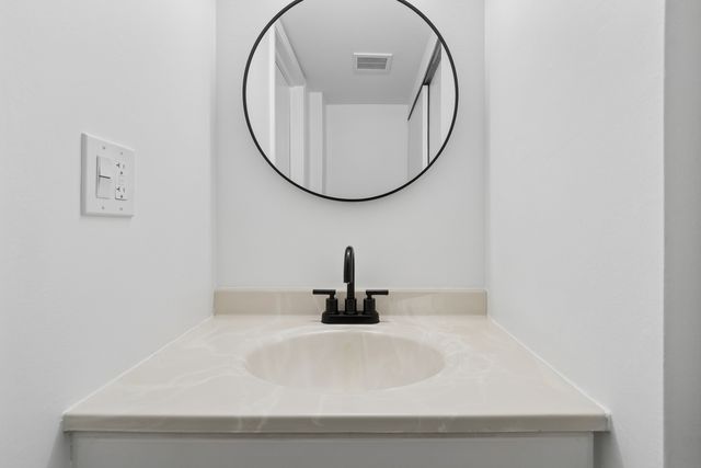 3S184 Birchwood Drive, Warrenville, IL 60555