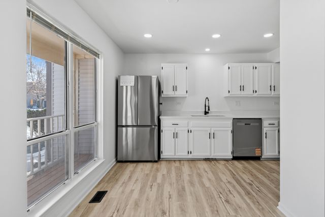 3S184 Birchwood Drive, Warrenville, IL 60555