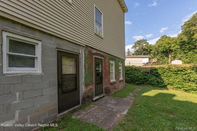 463 Main Street, Saugerties, NY 12477