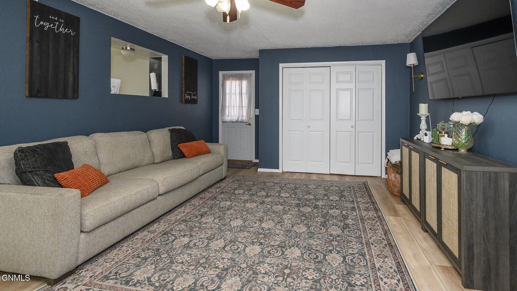 308 7th Street S, New Salem, ND 58563 photo 3