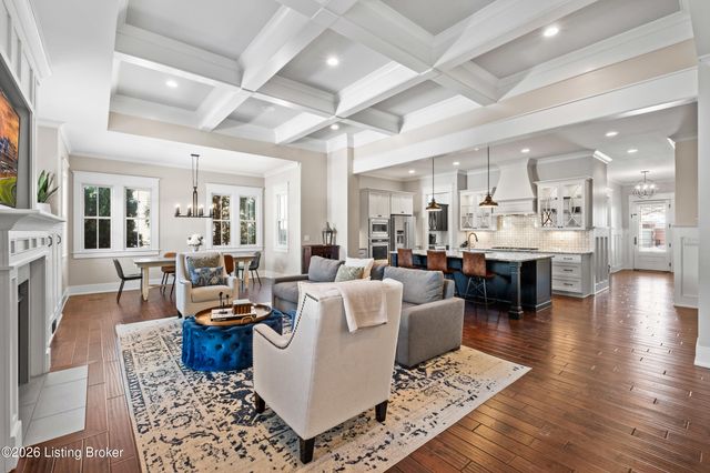 8900 Featherbell Blvd, Prospect, KY 40059