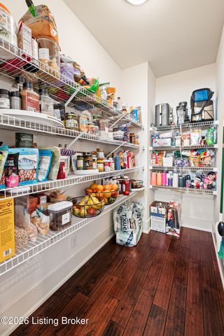 8900 Featherbell Blvd, Prospect, KY 40059