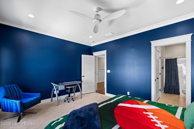 8900 Featherbell Blvd, Prospect, KY 40059