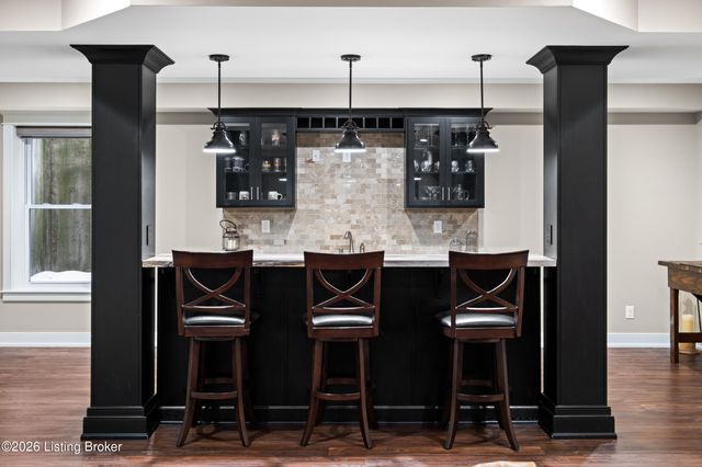 8900 Featherbell Blvd, Prospect, KY 40059