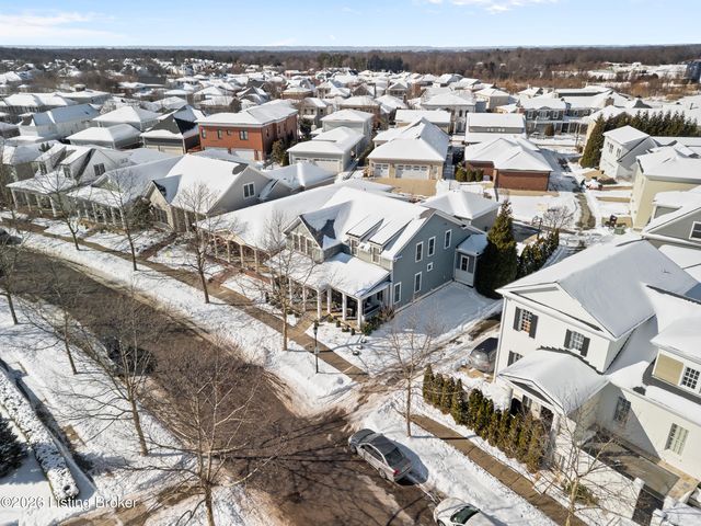 8900 Featherbell Blvd, Prospect, KY 40059