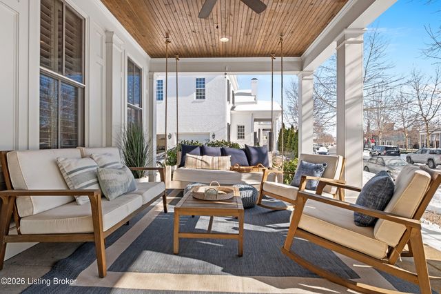 8900 Featherbell Blvd, Prospect, KY 40059