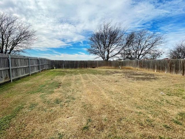 10416 Phantom Hill Road, Fort Worth, TX 76140