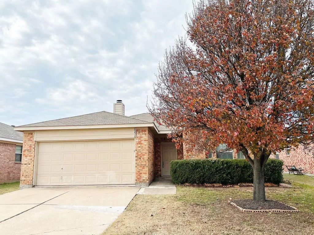 10416 Phantom Hill Road, Fort Worth, TX 76140