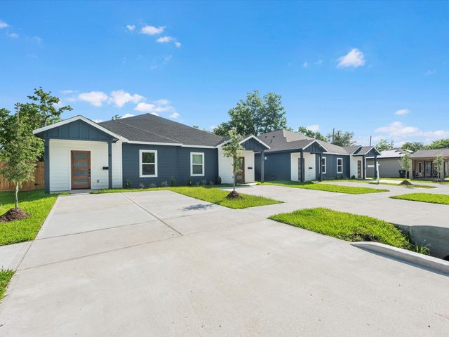 5201 Kenilwood Dr A, Houston, TX 77033