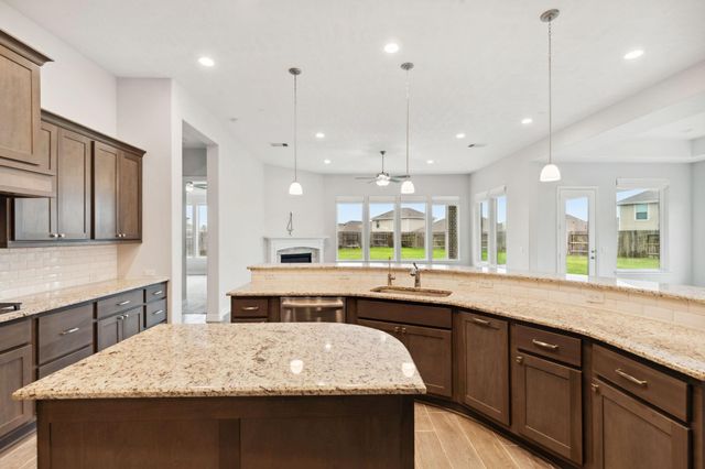 5204 Andorra Bend Lane, Porter, TX 77365