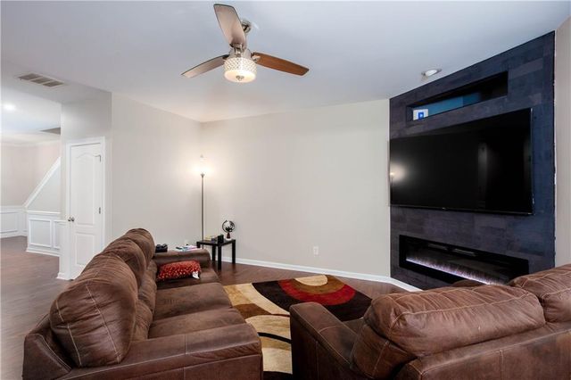 1545 Reel Lake Drive, Atlanta, GA 30331