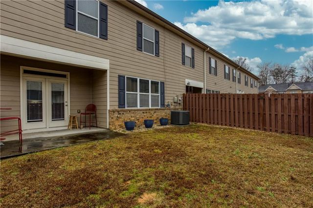 1545 Reel Lake Drive, Atlanta, GA 30331