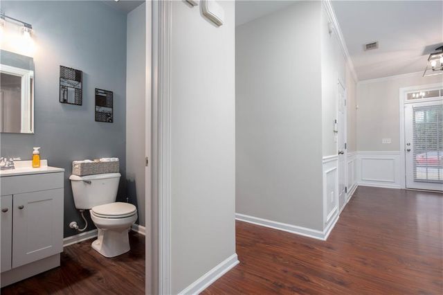 1545 Reel Lake Drive, Atlanta, GA 30331