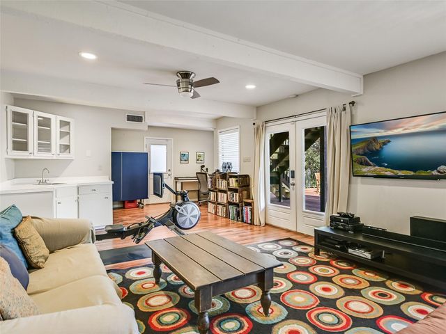 2207 Cypress PT E, Austin, TX 78746