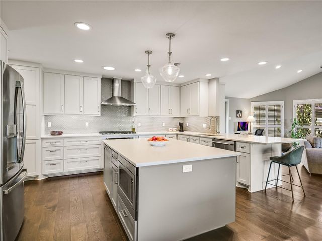 2207 Cypress PT E, Austin, TX 78746
