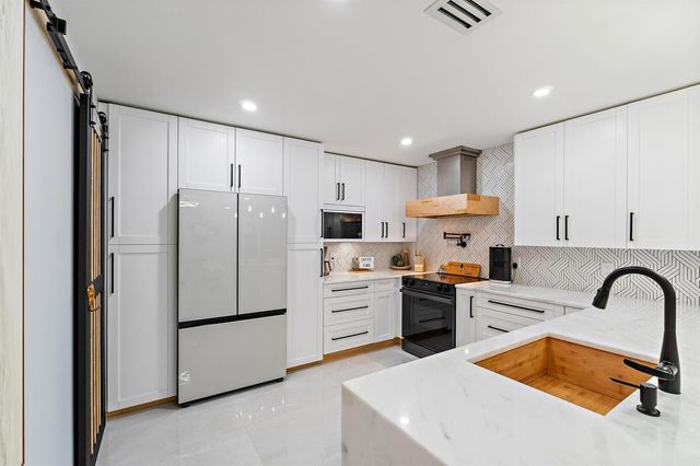 109 Bent Arrow Drive C, Jupiter, FL 33458