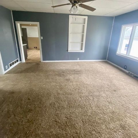 217 Tenth Street, Manistee Twp, MI 49660