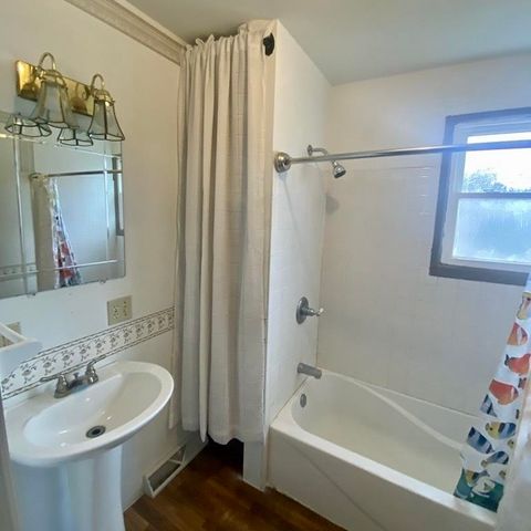 217 Tenth Street, Manistee Twp, MI 49660