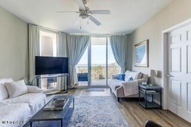 2668 Beach Boulevard, 305, Biloxi, MS 39531