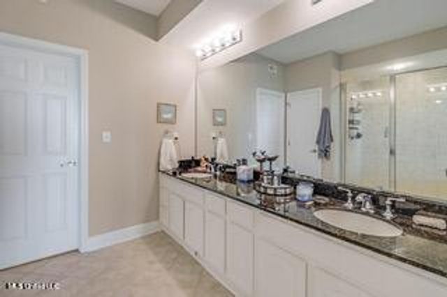 2668 Beach Boulevard, 305, Biloxi, MS 39531