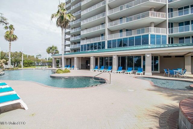 2668 Beach Boulevard, 305, Biloxi, MS 39531