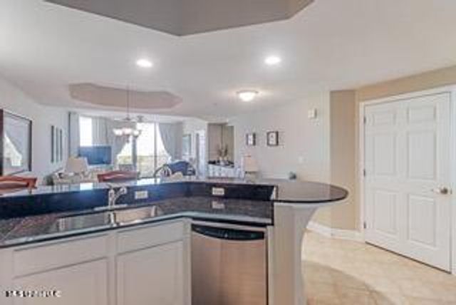 2668 Beach Boulevard, 305, Biloxi, MS 39531