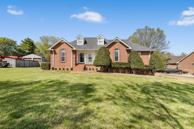 204 Hickory Trl, White House, TN 37188