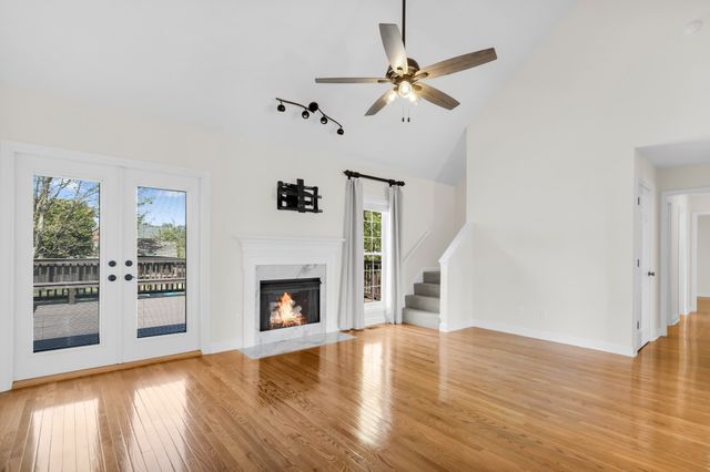 204 Hickory Trl, White House, TN 37188
