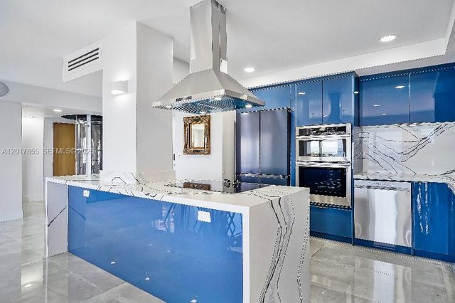 11111 Biscayne Blvd 7E, Miami, FL 33181