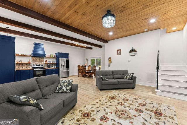 7611 Beachwood Drive, Murrayville, GA 30564