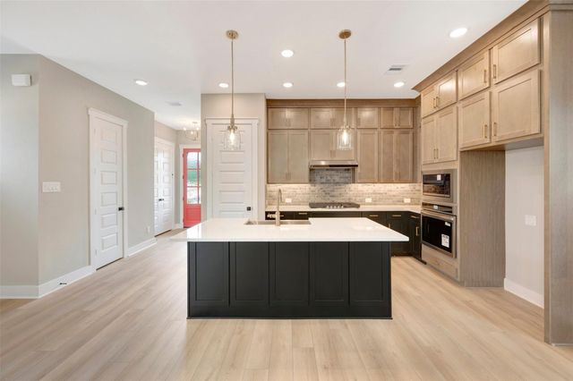 11350 Bellville Drive, Montgomery, TX 77316