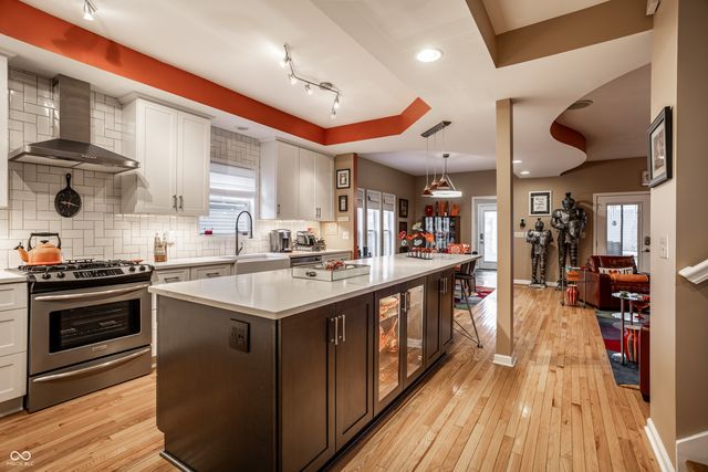 2245 N Alabama Street, Indianapolis, IN 46205