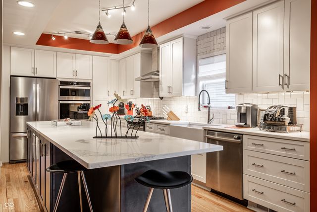 2245 N Alabama Street, Indianapolis, IN 46205