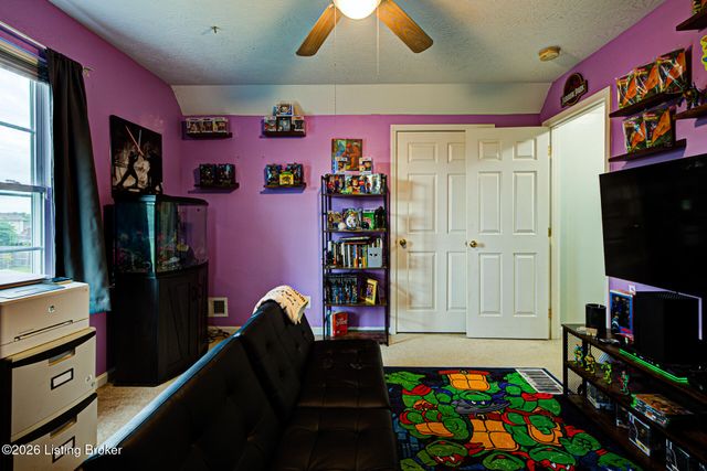 198 Spencer Ln, Mt Washington, KY 40047