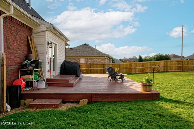 198 Spencer Ln, Mt Washington, KY 40047