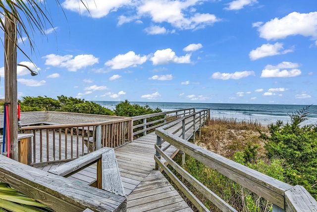 290 B Atlantic Ave., Pawleys Island, SC 29585