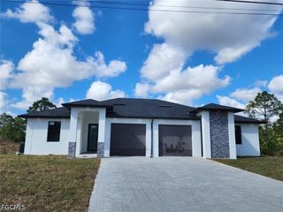 388 Bell BLVD S, Lehigh Acres, FL 33974
