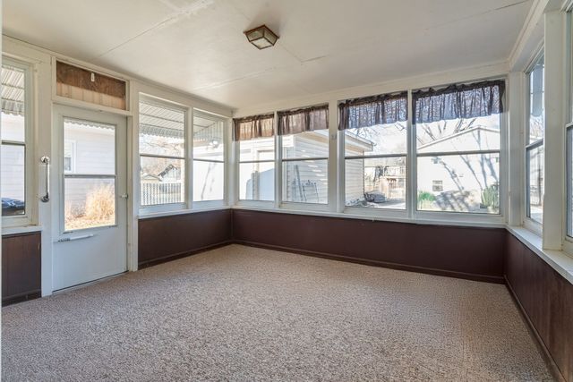 3323 25 Avenue, Rock Island, IL 61201